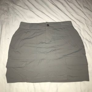 Athleta grey Trekkie skort